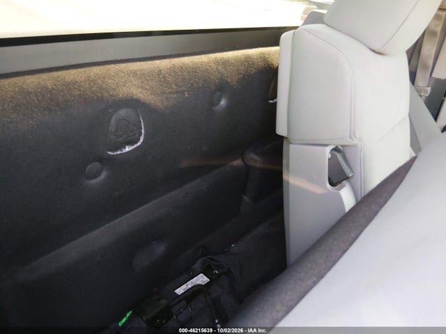 46215639 :رقم المزاد ، 1FTMF1E81FFA11955 vin ، 2015 Ford F-150 Xl مزاد بيع