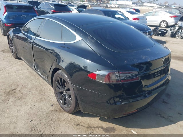 Продажа на аукционе авто 2017 Tesla Model S 60/75, vin: 5YJSA1E14HF215343, номер лота: 46215652