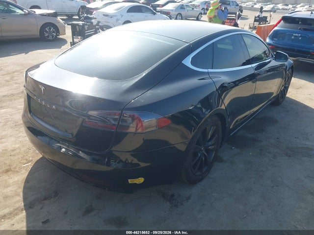 Продажа на аукционе авто 2017 Tesla Model S 60/75, vin: 5YJSA1E14HF215343, номер лота: 46215652