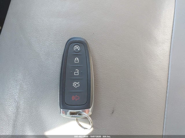 46215658 :رقم المزاد ، 1FMCU0JD5HUC20074 vin ، 2017 Ford Escape Titanium مزاد بيع