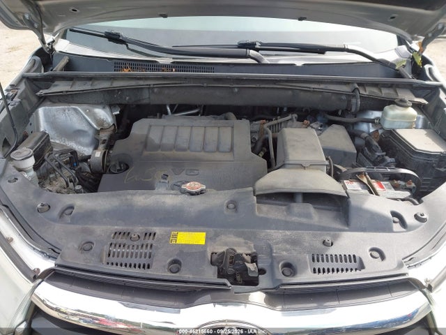 46215660 :رقم المزاد ، 5TDJKRFH4FS199835 vin ، 2015 Toyota Highlander Xle V6 مزاد بيع
