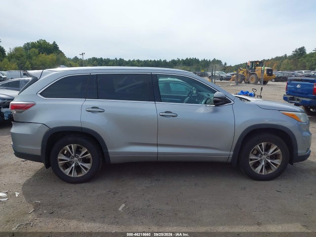 46215660 :رقم المزاد ، 5TDJKRFH4FS199835 vin ، 2015 Toyota Highlander Xle V6 مزاد بيع
