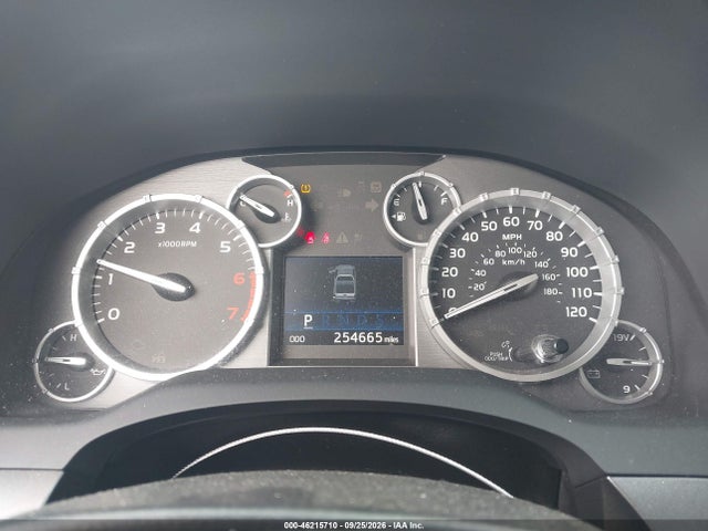 5TFDY5F15EX387148 Toyota Tundra Sr5 5.7l V8