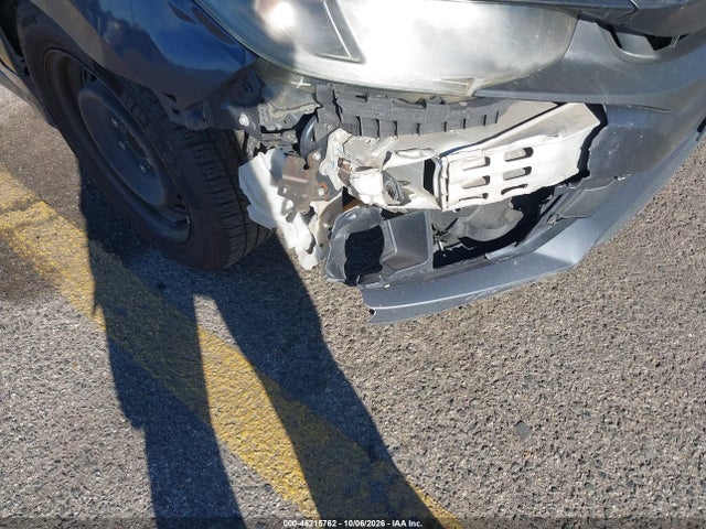 Honda Civic Lx 2019 2HGFC2F66KH520552 Image 18