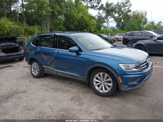 46215803 :رقم المزاد ، 3VV3B7AX4JM133582 vin ، 2018 Volkswagen Tiguan 2.0t Se/2.0t Sel مزاد بيع