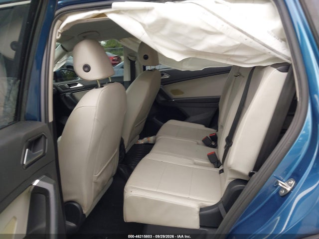 Продажа на аукционе авто 2018 Volkswagen Tiguan 2.0t Se/2.0t Sel, vin: 3VV3B7AX4JM133582, номер лота: 46215803