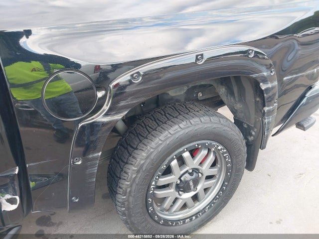 Продажа на аукционе авто 2019 Toyota Tundra Platinum 5.7l V8, vin: 5TFAY5F15KX790500, номер лота: 46215852
