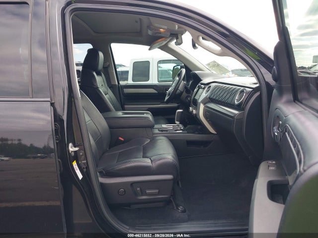 Продажа на аукционе авто 2019 Toyota Tundra Platinum 5.7l V8, vin: 5TFAY5F15KX790500, номер лота: 46215852