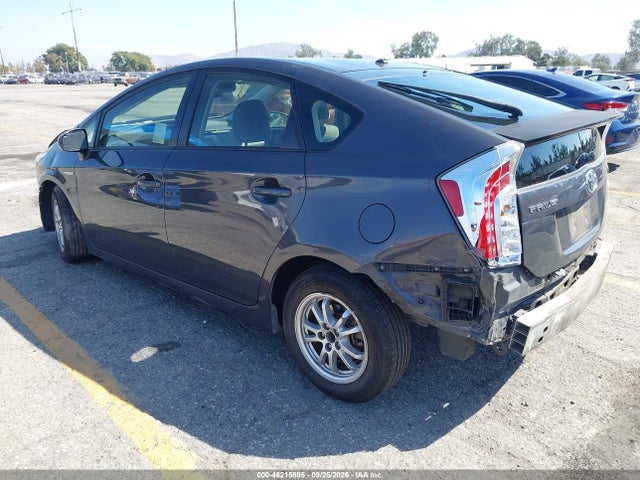 2015 Toyota Prius Two მანქანა იყიდება აუქციონზე, vin: JTDKN3DUXF0410287, აუქციონის ნომერი: 46215895