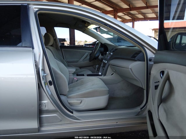 46215939 :رقم المزاد ، 4T1BE46K57U074118 vin ، 2007 Toyota Camry Le مزاد بيع