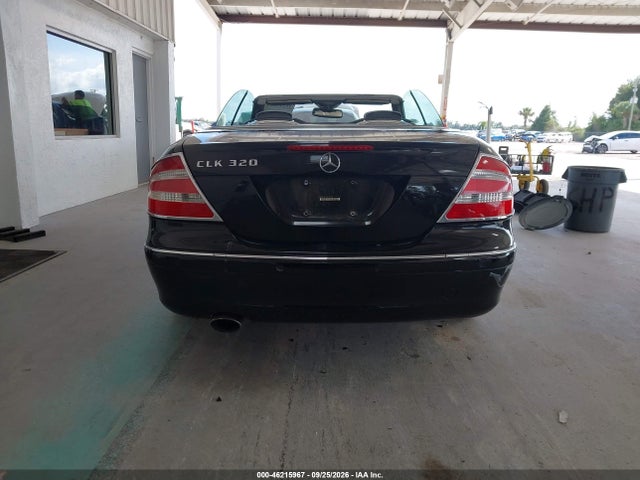 2005 Mercedes-benz Clk 320 მანქანა იყიდება აუქციონზე, vin: WDBTK65J25F133700, აუქციონის ნომერი: 46215967