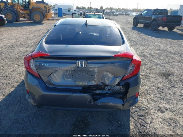 46215981 :رقم المزاد ، 2HGFC2F7XJH532632 vin ، 2018 Honda Civic Ex مزاد بيع