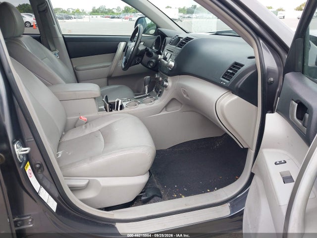 Продаж на аукціоні авто 2012 Toyota Highlander Se, vin: 5TDBK3EH8CS149423, номер лоту: 46215984