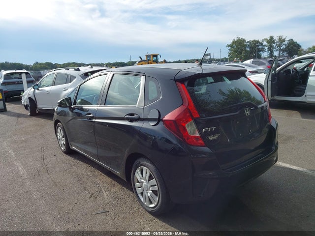 2015 Honda Fit Lx მანქანა იყიდება აუქციონზე, vin: 3HGGK5H58FM775191, აუქციონის ნომერი: 46215992
