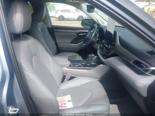 46216045 :رقم المزاد ، 5TDXBRCH3PS113138 vin ، 2023 Toyota Highlander Hybrid Limited مزاد بيع