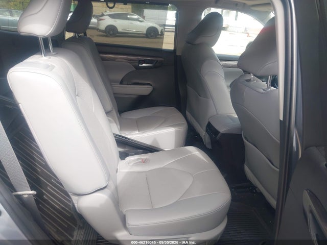 46216045 :رقم المزاد ، 5TDXBRCH3PS113138 vin ، 2023 Toyota Highlander Hybrid Limited مزاد بيع