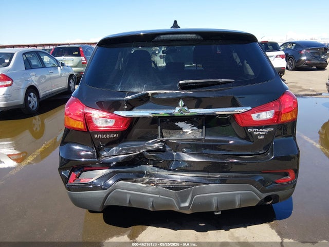 46216123 :رقم المزاد ، JA4AP3AW9JU002693 vin ، 2018 Mitsubishi Outlander Sport 2.4 Se مزاد بيع