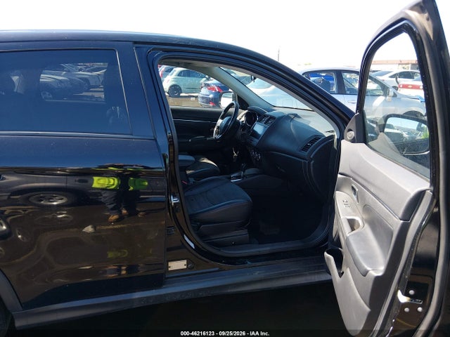 46216123 :رقم المزاد ، JA4AP3AW9JU002693 vin ، 2018 Mitsubishi Outlander Sport 2.4 Se مزاد بيع