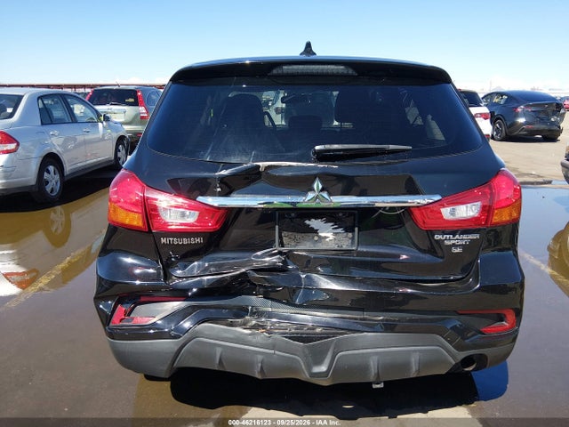 46216123 :رقم المزاد ، JA4AP3AW9JU002693 vin ، 2018 Mitsubishi Outlander Sport 2.4 Se مزاد بيع