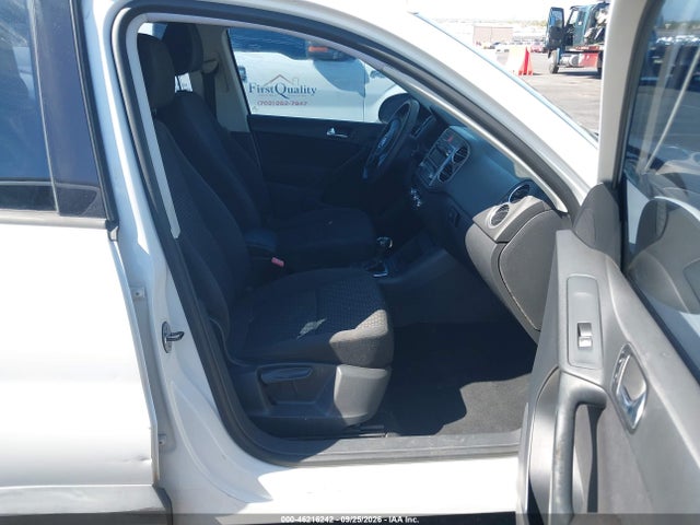Aukcja sprzedaży 2011 Volkswagen Tiguan S, vin: WVGAV7AX6BW524629, numer aukcji: 46216242