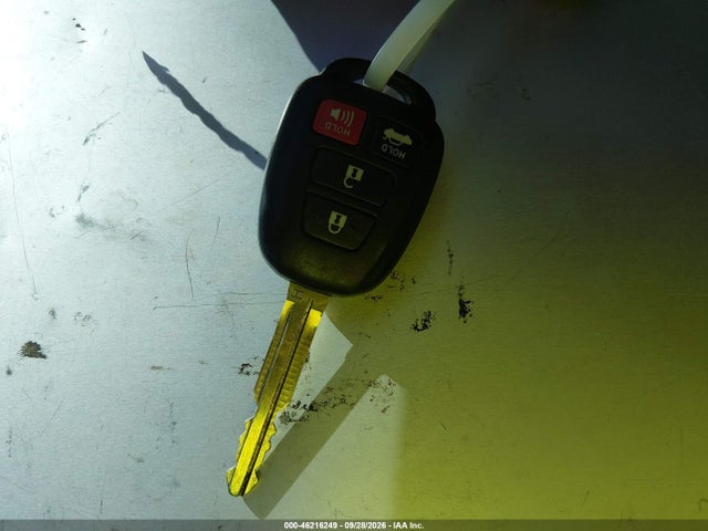 46216249 :رقم المزاد ، 2T1BURHE0JC052687 vin ، 2018 Toyota Corolla Le مزاد بيع