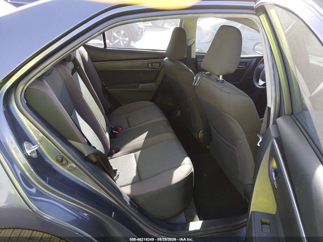 46216249 :رقم المزاد ، 2T1BURHE0JC052687 vin ، 2018 Toyota Corolla Le مزاد بيع