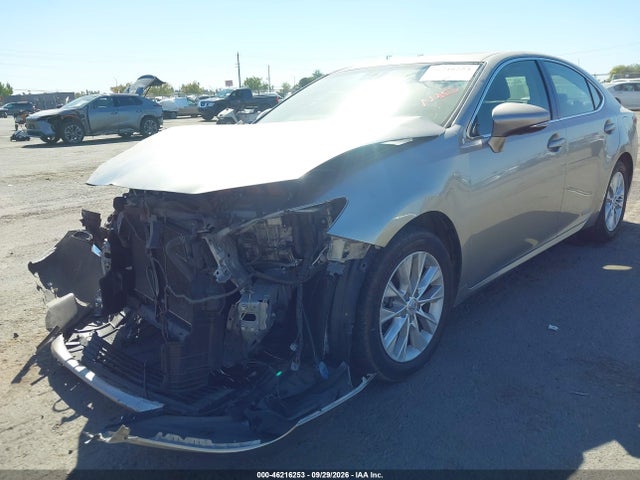 JTHBW1GG6F2083297 Lexus ES 300H