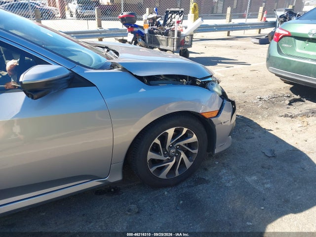 Продаж на аукціоні авто 2018 Honda Civic Ex, vin: 2HGFC2F78JH519250, номер лоту: 46216310
