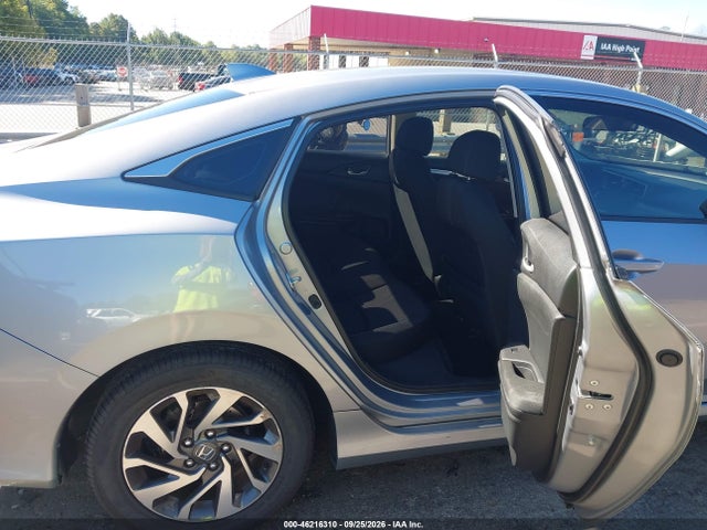 Продаж на аукціоні авто 2018 Honda Civic Ex, vin: 2HGFC2F78JH519250, номер лоту: 46216310