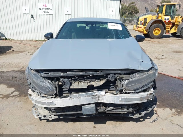 46216344 :رقم المزاد ، 1HGCV3F29NA025622 vin ، 2022 Honda Accord Hybrid Sport مزاد بيع