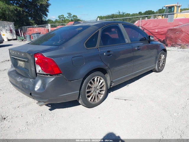 46216410 :رقم المزاد ، YV1672MS3B2534527 vin ، 2011 Volvo S40 T5/t5 R-design مزاد بيع