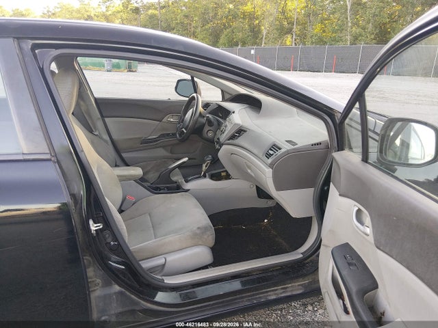 Продаж на аукціоні авто 2012 Honda Civic Lx, vin: 2HGFB2F52CH525744, номер лоту: 46216483