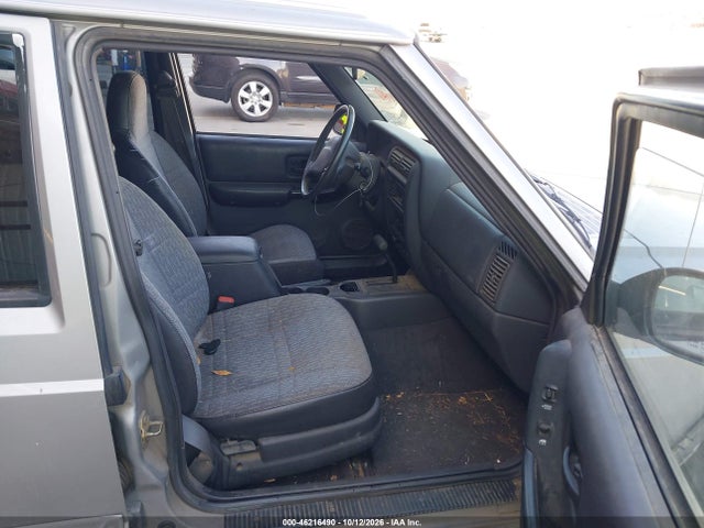 2001 Jeep Cherokee Sport მანქანა იყიდება აუქციონზე, vin: 1J4FT48S51L596554, აუქციონის ნომერი: 46216490