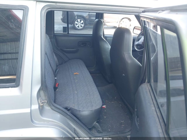 2001 Jeep Cherokee Sport მანქანა იყიდება აუქციონზე, vin: 1J4FT48S51L596554, აუქციონის ნომერი: 46216490