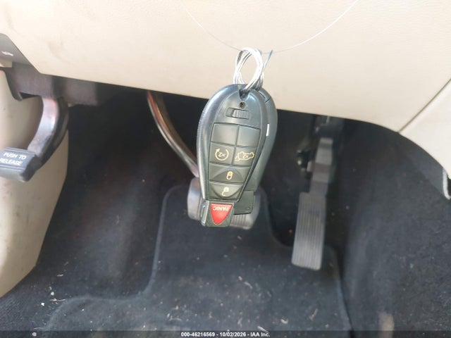 46216569 :رقم المزاد ، 1C4RJFBG5CC324405 vin ، 2012 Jeep Grand Cherokee Limited مزاد بيع