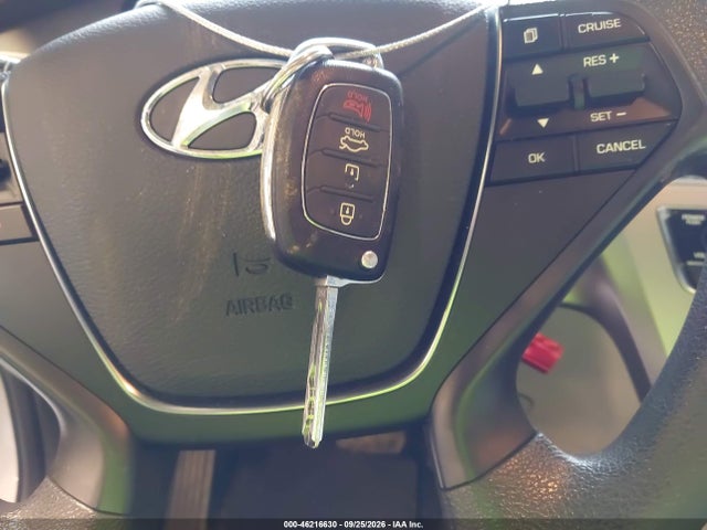 Hyundai SONATA SE 2017 5NPE24AF1HH539879 Image 11
