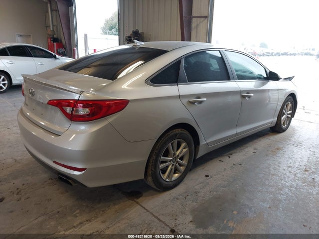 Hyundai SONATA SE 2017 5NPE24AF1HH539879 Image 4