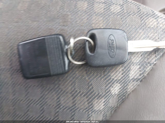 Продаж на аукціоні авто 2001 Ford Escape Xls, vin: 1FMYU01191KE58104, номер лоту: 46216640