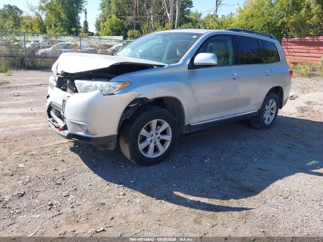 Продаж на аукціоні авто 2013 Toyota Highlander Base Plus V6, vin: 5TDBK3EH1DS238994, номер лоту: 46216642