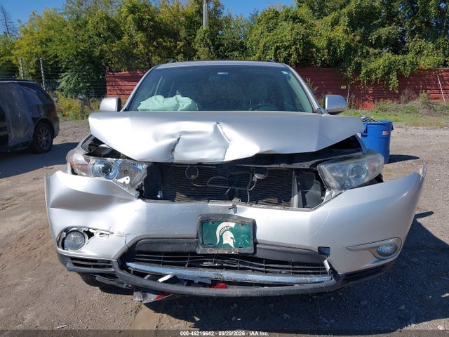 Продаж на аукціоні авто 2013 Toyota Highlander Base Plus V6, vin: 5TDBK3EH1DS238994, номер лоту: 46216642