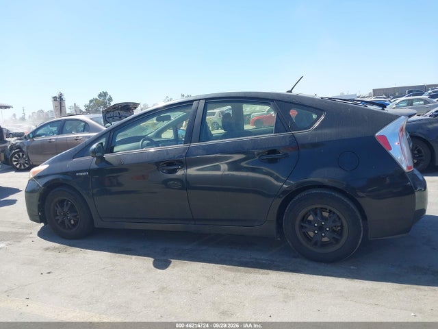 Toyota Prius Two 2015 JTDKN3DU3F0482769 Image 14