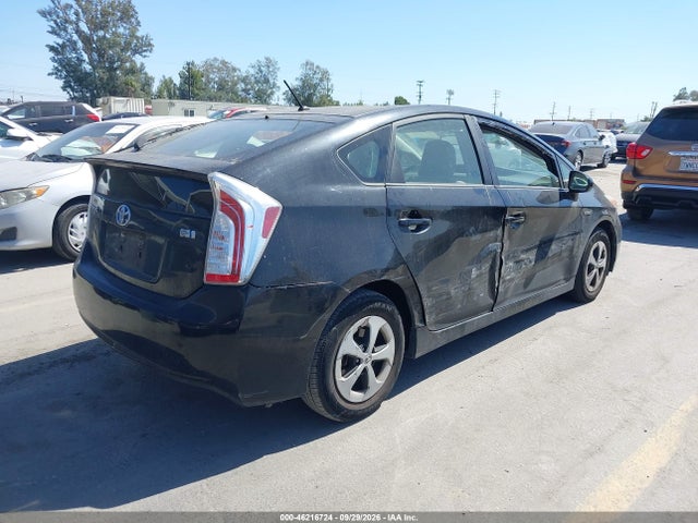 Toyota Prius Two 2015 JTDKN3DU3F0482769 Image 4