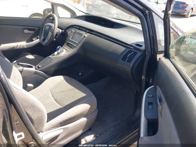 Toyota Prius Two 2015 JTDKN3DU3F0482769 Image 5