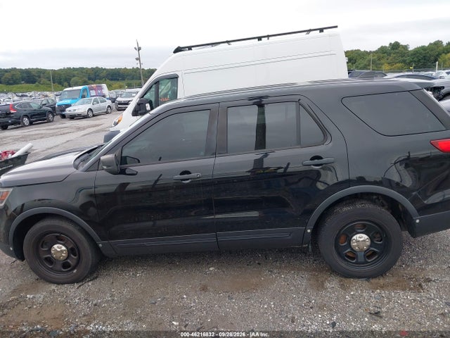 46216832 :رقم المزاد ، 1FM5K8AT1HGC27557 vin ، 2017 Ford Utility Police Interceptor مزاد بيع