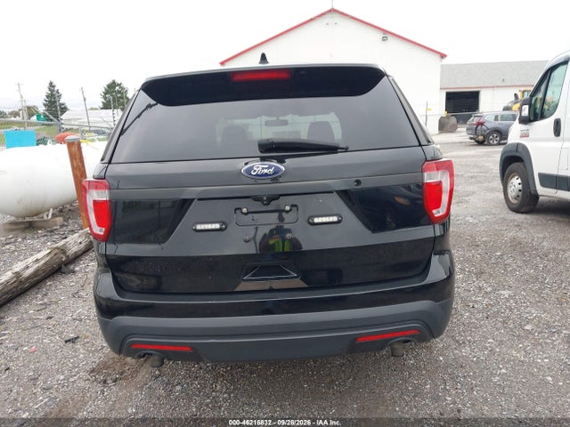46216832 :رقم المزاد ، 1FM5K8AT1HGC27557 vin ، 2017 Ford Utility Police Interceptor مزاد بيع
