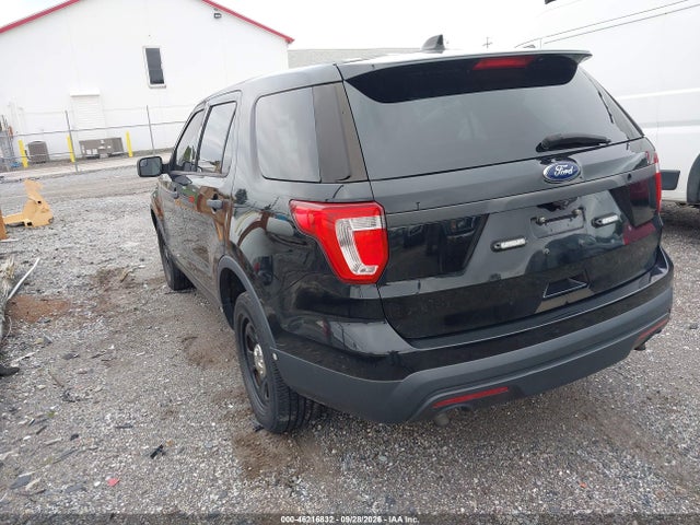 46216832 :رقم المزاد ، 1FM5K8AT1HGC27557 vin ، 2017 Ford Utility Police Interceptor مزاد بيع