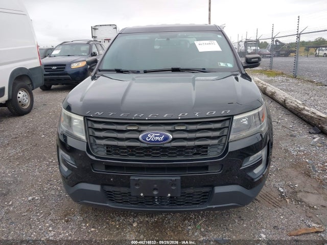 46216832 :رقم المزاد ، 1FM5K8AT1HGC27557 vin ، 2017 Ford Utility Police Interceptor مزاد بيع