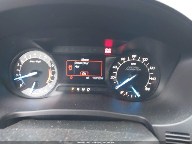 46216832 :رقم المزاد ، 1FM5K8AT1HGC27557 vin ، 2017 Ford Utility Police Interceptor مزاد بيع