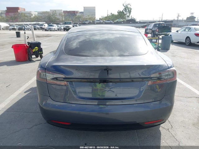 46216915 :رقم المزاد ، 5YJSA1E29JF246229 vin ، 2018 Tesla Modelo S 100d/75d/p100d مزاد بيع