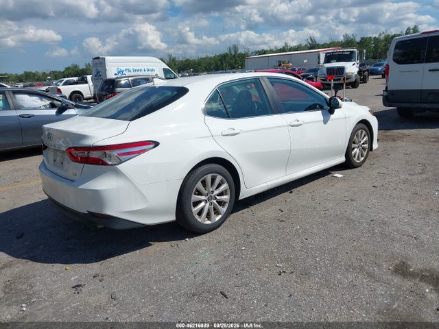 Продаж на аукціоні авто 2020 Toyota Camry Le, vin: 4T1C11AK4LU907049, номер лоту: 46216989